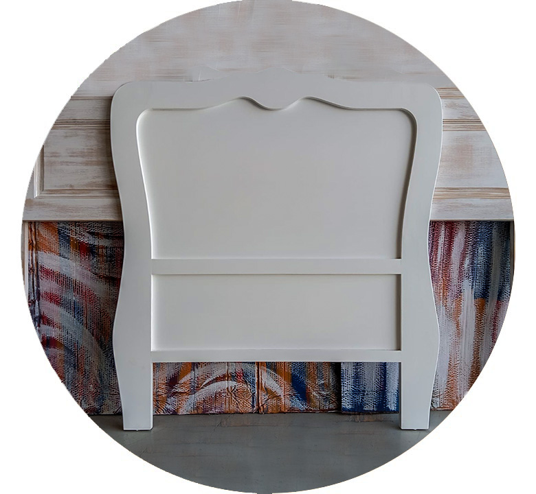 Cabecero isabelino vintage de madera de pino blanco para camas de 90 y 105 cm